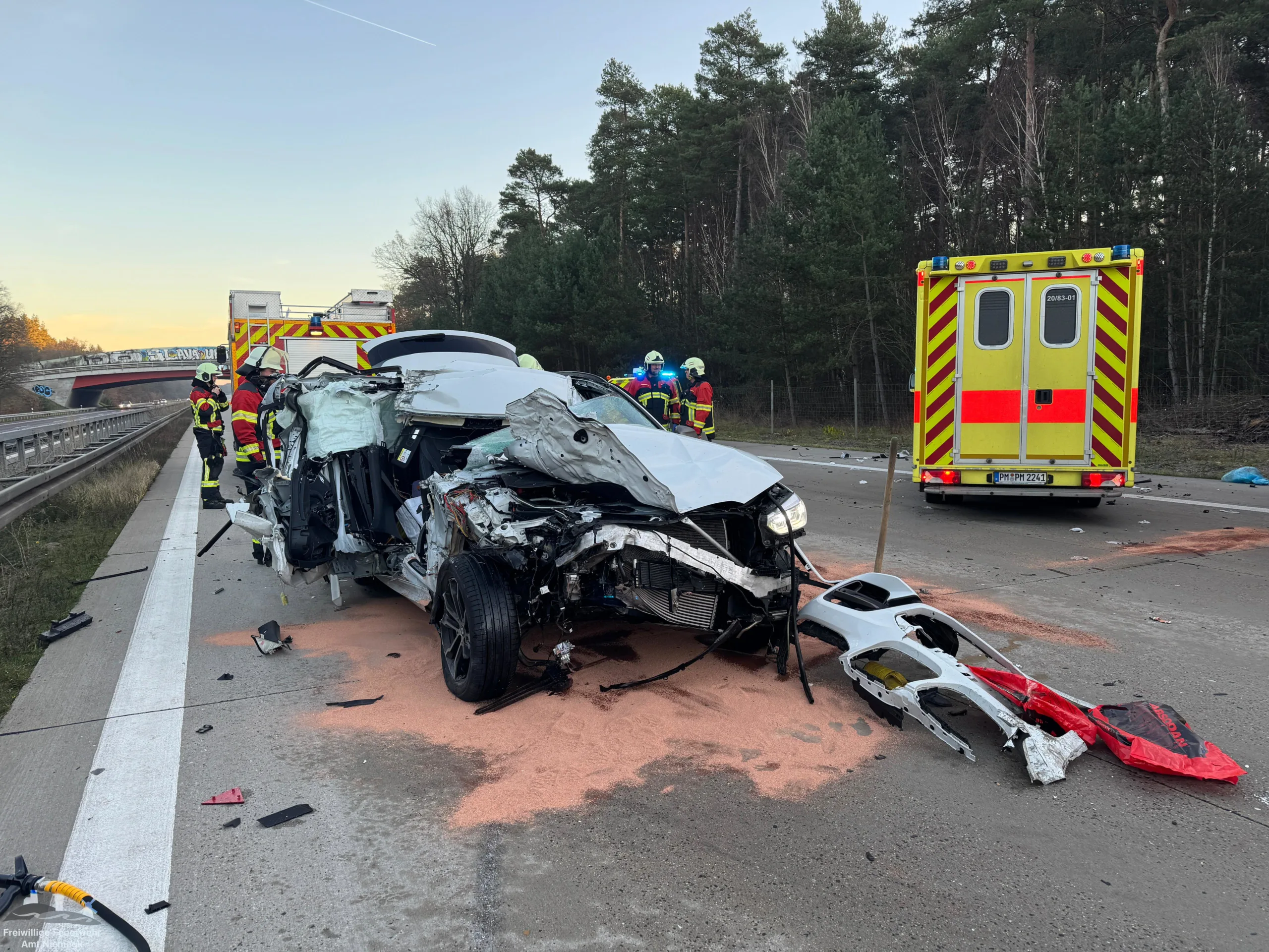 30.11.2014 – Hilfeleistung Verkehrsunfall – BAB9 AS Klein Marzehns – AS Niemegk